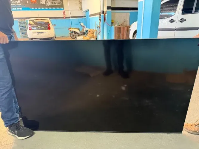 Tv Samsung 70 Qled Tela Quebrada (Somente para Peças)