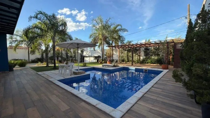 Casa para aluguel, 1 quarto, 1 suíte, 6 vagas, Cidade Jardim - Uberaba/MG