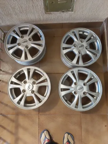 Rodas Aro 14 qq chery com carlotinhas