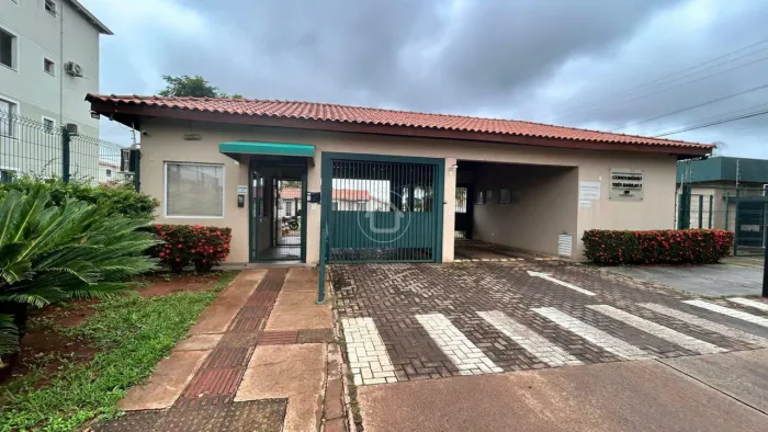 APARTAMENTO COM 02 QUARTOS NO COND. ROSSI IDEAL