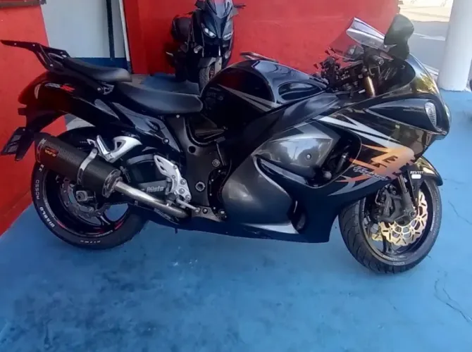 Moto impecável, quem ver compra; aceito proposta!