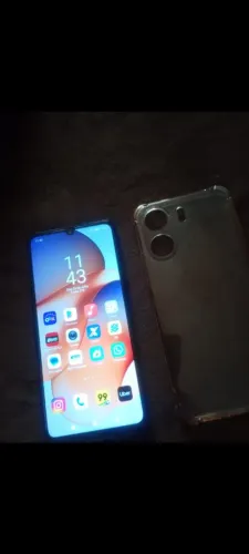 VENDO REDMI 13C 256 GB 8GB RAM