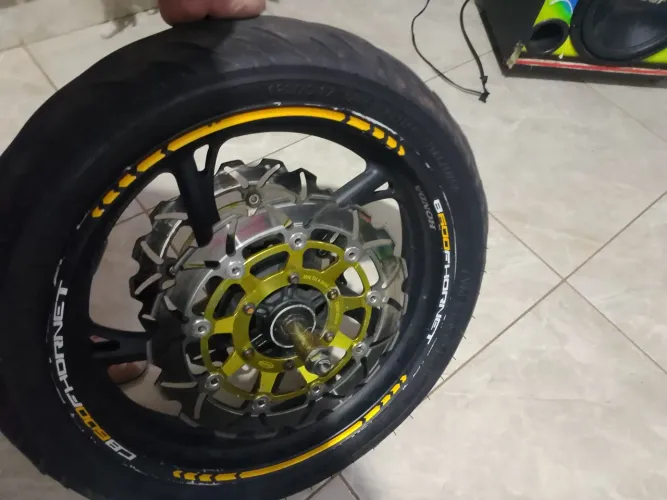 Roda dianteira completa Hornet
