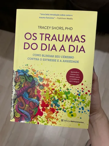 Livro os traumas do dia a dia