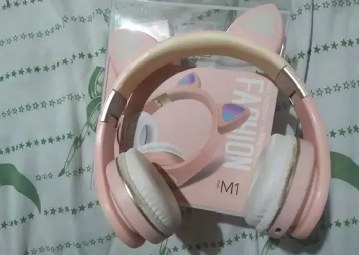 Fone Orelha De Gato Rosa Wireless Com Led Fashion Ear Cat M1