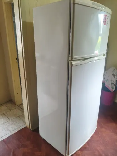 Título: Geladeira Duplex Brastemp / Consul - Funcionando Perfeitamente e Super Conservada!