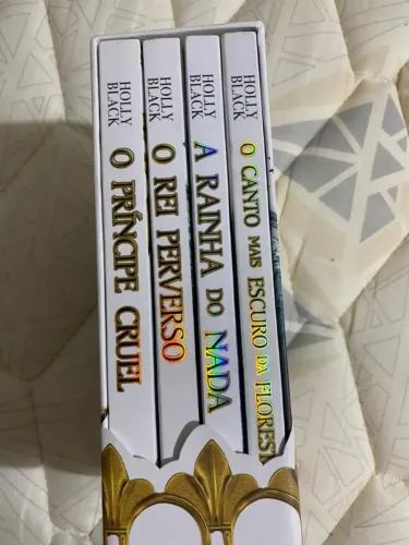 Box de Livros: O povo do ar - Holly Black - com brinde