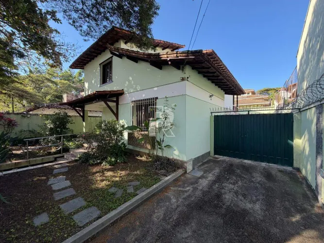CASA 4 QUARTOS PARA LOCAÇÃO - SÃO BENTO