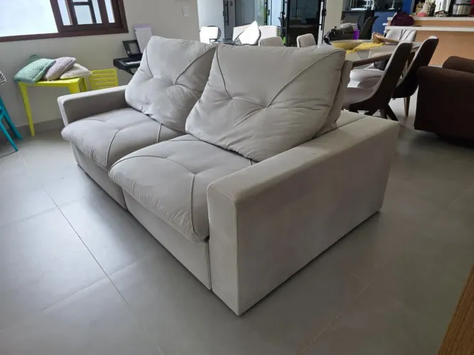 Vendo sofá retrátil 3 lugares