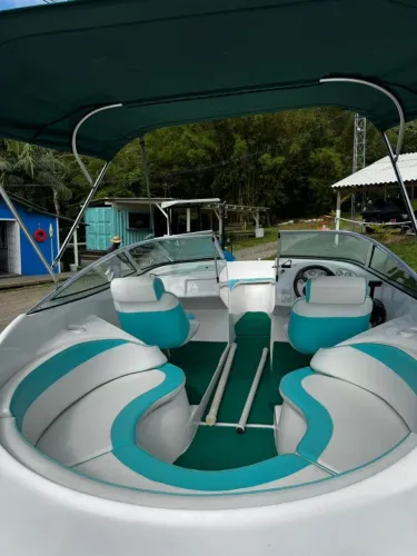 Lancha Millenium 195 