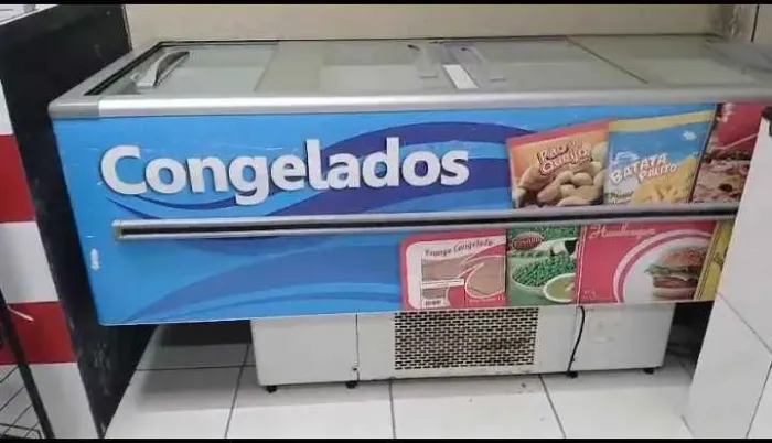 VENDE-SE - ILHA PARA CONGELADOS FRICON 568L 2METROS