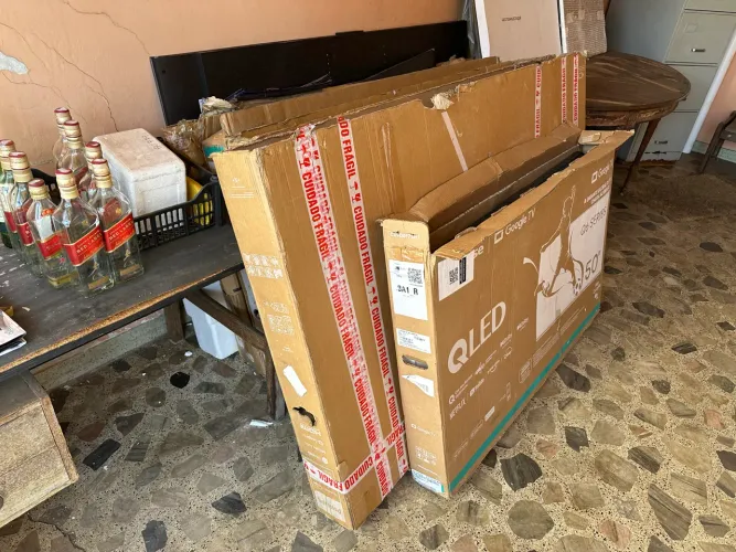 Tvs 5 Tvs Novas C/ Telas Por R$1.600,00 300,00A Unidade