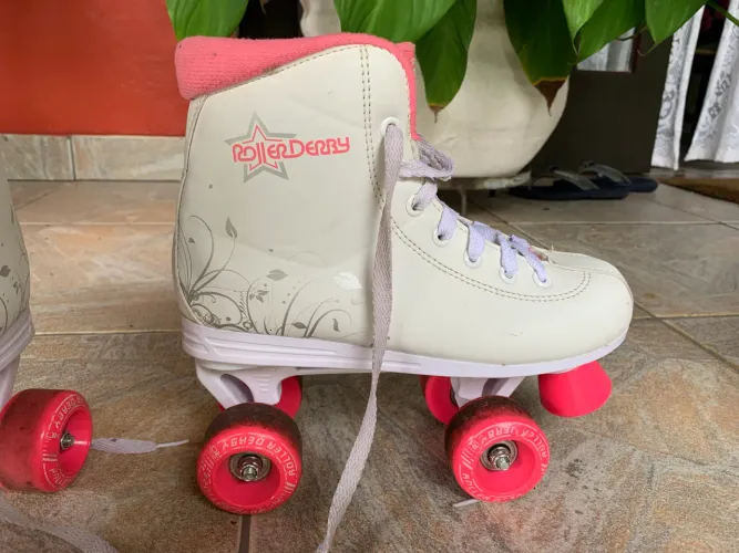 Patins 4 rodas roller derby