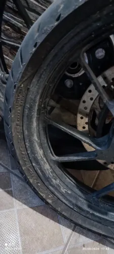 Vendo aro para pneu sem câmara