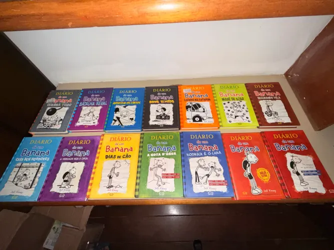 Diário De Um Banana - Lote completo com 14 Livros Capa Dura (Novos)