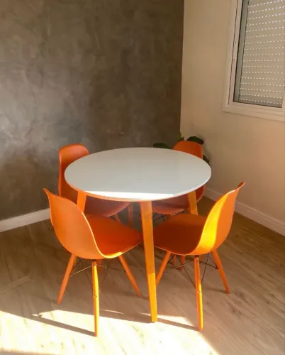Conjunto com 4 Cadeiras Eames DSW Terracota