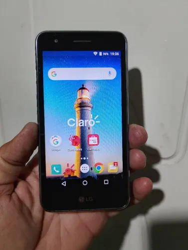 LG K4, 8GB de memória. não pega whatsapp.