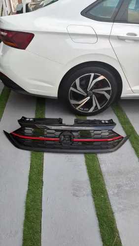 Tela do Jetta GLI ano 2018 a 2024