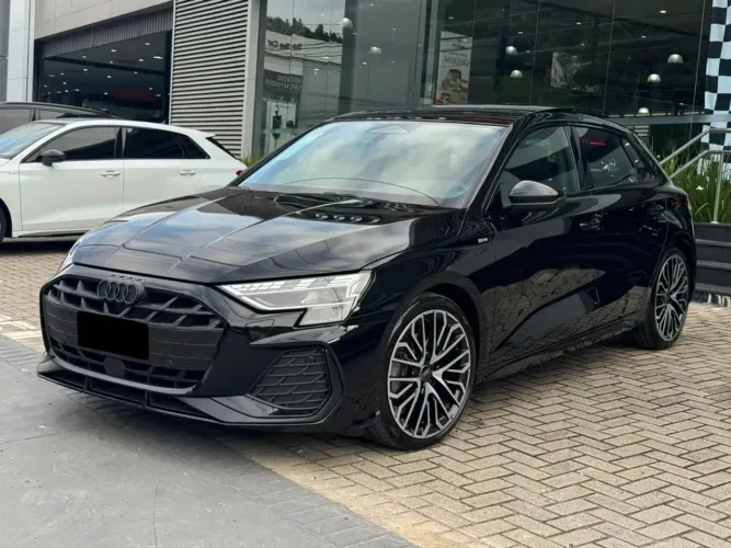 Audi A3 Sportb. Performance Black 2.0 S-tron. 2026
