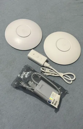 Point UniFi UAP-AC-PRO Professional