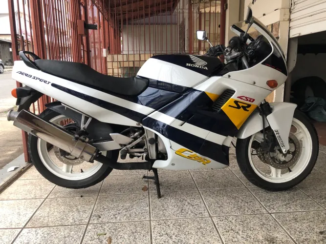 Cbr 450 ano 91