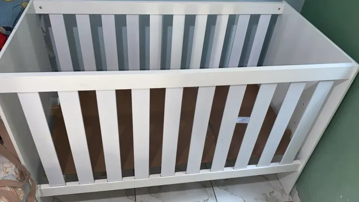 Vendo berço com colchão