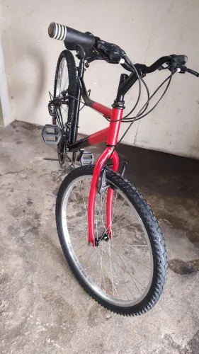 Bicicleta aro 26 Caloi 21 marchas 