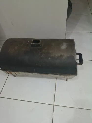 Churasqueira de aço alumínio usada