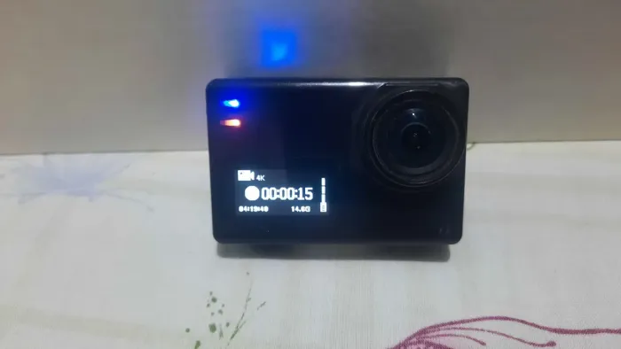 Camera esportiva SJcam 8pro e um Gimbal 