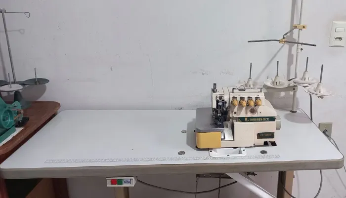 Overlock ponto cadeia 