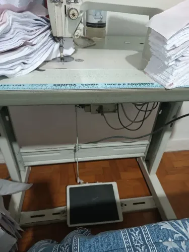 Vendo máquina de costura Reta industrial eletrônica,sum special