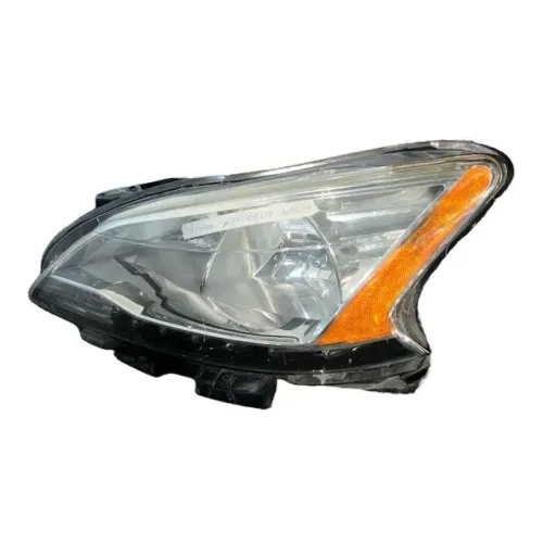 FAROL NISSAN SENTRA L/E