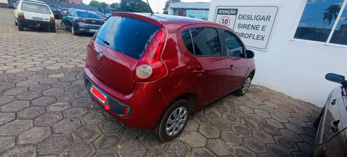 Fiat Palio Attractive 1.0 EVO Fire Flex 8V 5P 2013