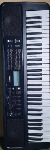 Teclado Yamaha PSR-E383 (Na Caixa com Nota Fiscal) + Suporte + Capa + Fonte