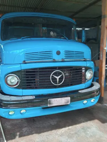 VENDE-SE CAMINHÃO MERCEDES-BENZ 1113 