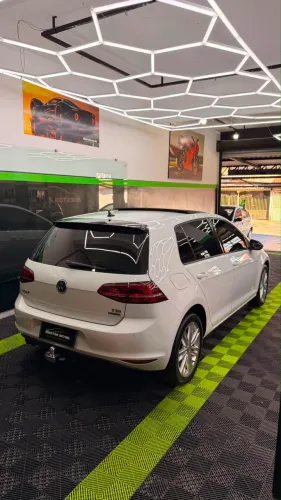 Volkswagen Golf Highline 1.4 TSI 140cv Aut. 2015