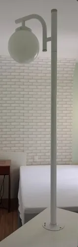 POSTE DE ILUMINAÇÃO DE JARDIM