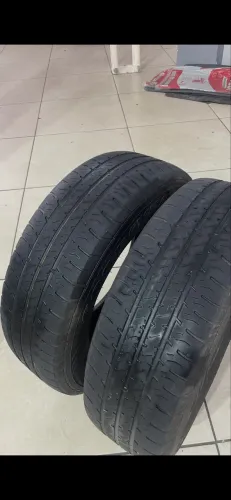 Pneus Goodyear aro 14 185/70r14 muito bons