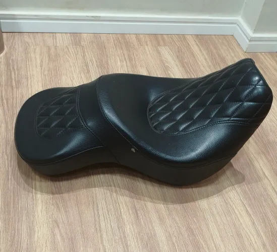 Banco Confort Inteiriço Harley Padrão Slim/street Bob 2018