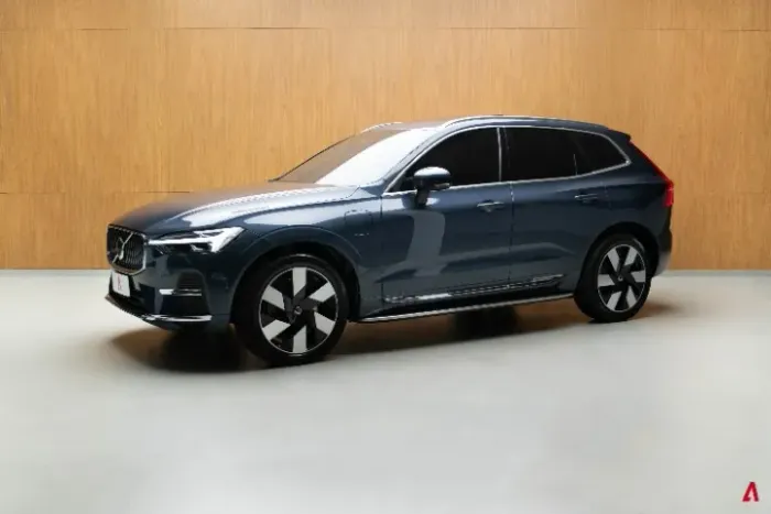Volvo XC-60 T-8 Ultimate 2.0 AWD (híbrido) 2024