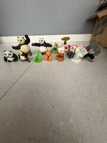 Kit 11 brinquedos Kung Fu panda McDonald's e Nestlé