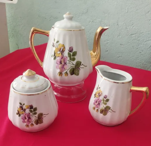 Conjunto de chá porcelana Rami
