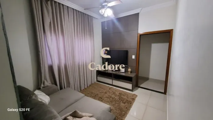 Casa no Laranjeiras Área Gourmet, Suíte Completa e Energia Solar