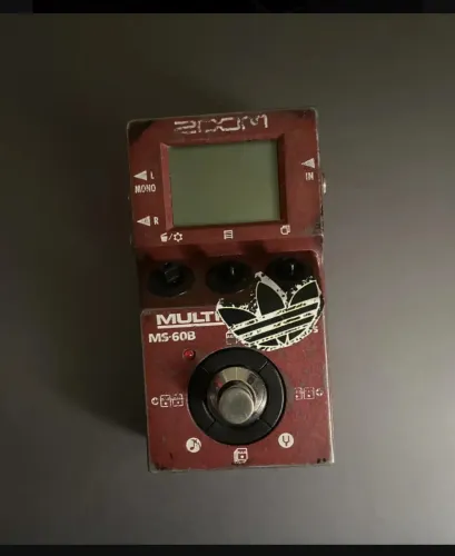 Zoom MS 60B - Pedal Multiefeitos Para Baixo