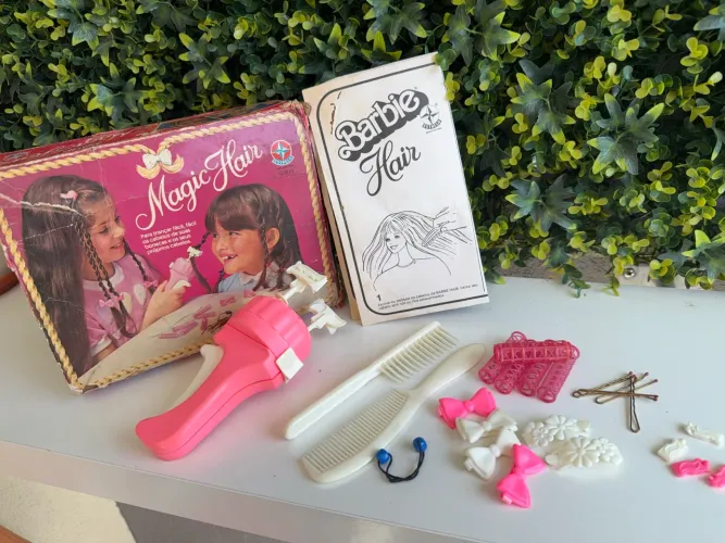Boneca Barbie estrela magic hair na caixa