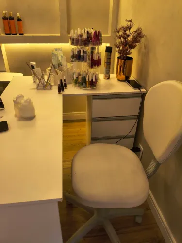 Vaga de manicure e nail design