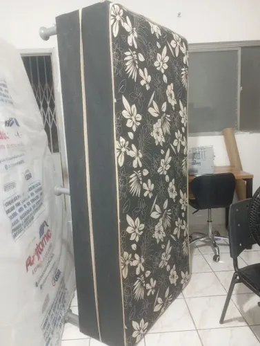 Cama box e colchão D33