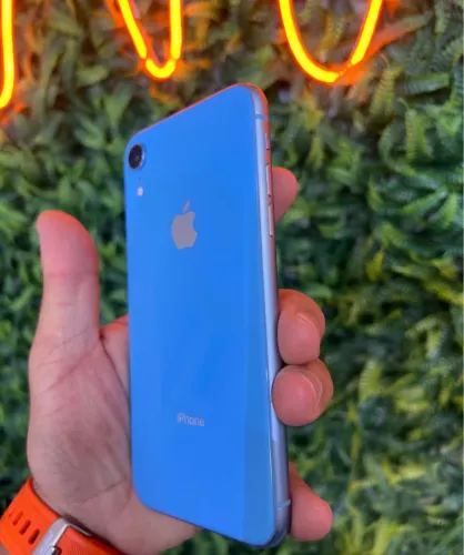 iPhone XR 64Gb