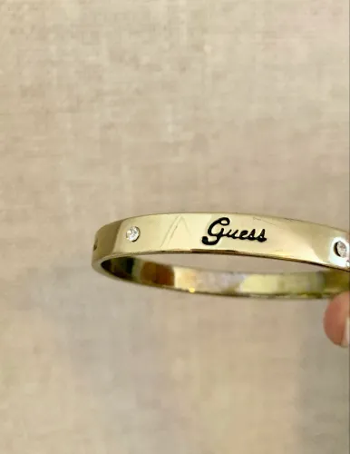 Bracelete / Pulseira Guess Dourada com Cristais - original - Elegante e Atemporal