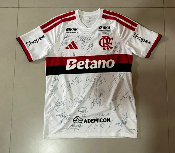 Camisa Flamengo Arrascaeta branca 2026 autografada pelo elenco 2026 